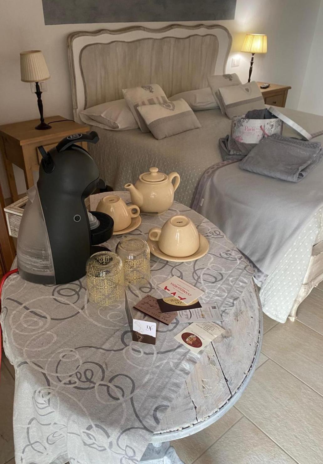 פסקיארה דל גארדה Orchidea Del Garda Rooms & Apartments מראה חיצוני תמונה