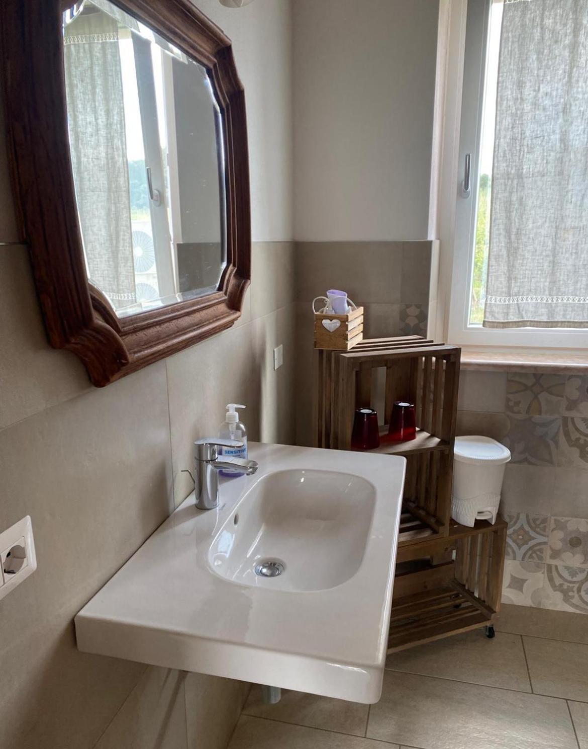 פסקיארה דל גארדה Orchidea Del Garda Rooms & Apartments מראה חיצוני תמונה