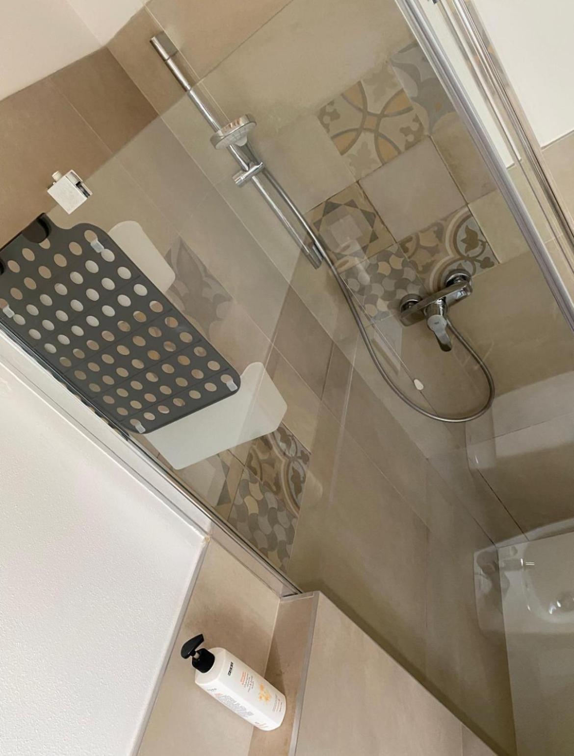 פסקיארה דל גארדה Orchidea Del Garda Rooms & Apartments מראה חיצוני תמונה