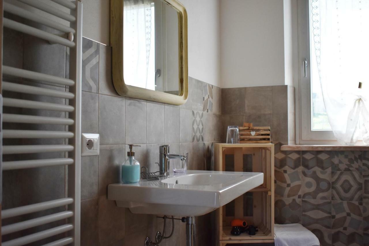 פסקיארה דל גארדה Orchidea Del Garda Rooms & Apartments מראה חיצוני תמונה